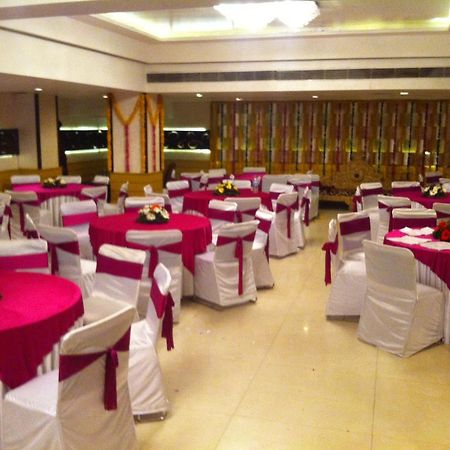 The Rajshahi Palace Hotel Indore Luaran gambar
